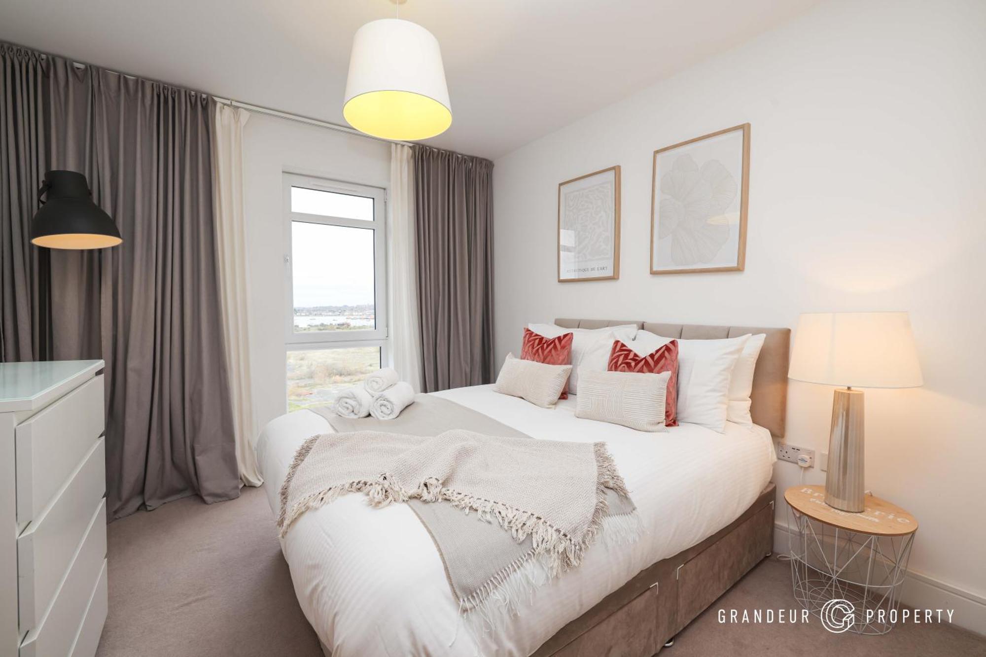 Carters Quay View By Grandeur Property Poole Exterior photo